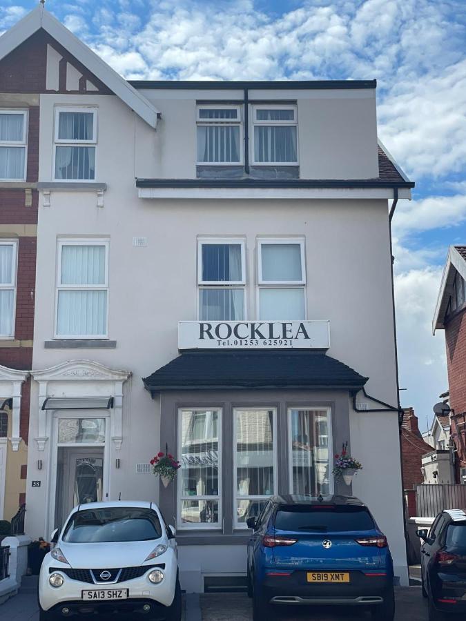 Rocklea Hotel Blackpool Bagian luar foto